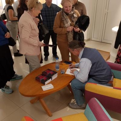 Vladimir Pakuševskij. Promocija romana Good Bye Merry Melody. Kulturni centar Lukijan Mušicki Temerin. 2025.